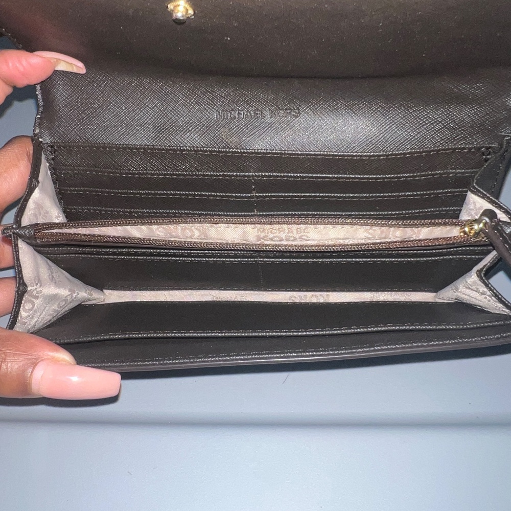 Michael Kors Jet Set Travel Large Logo Wallet - Picture 4 of 4